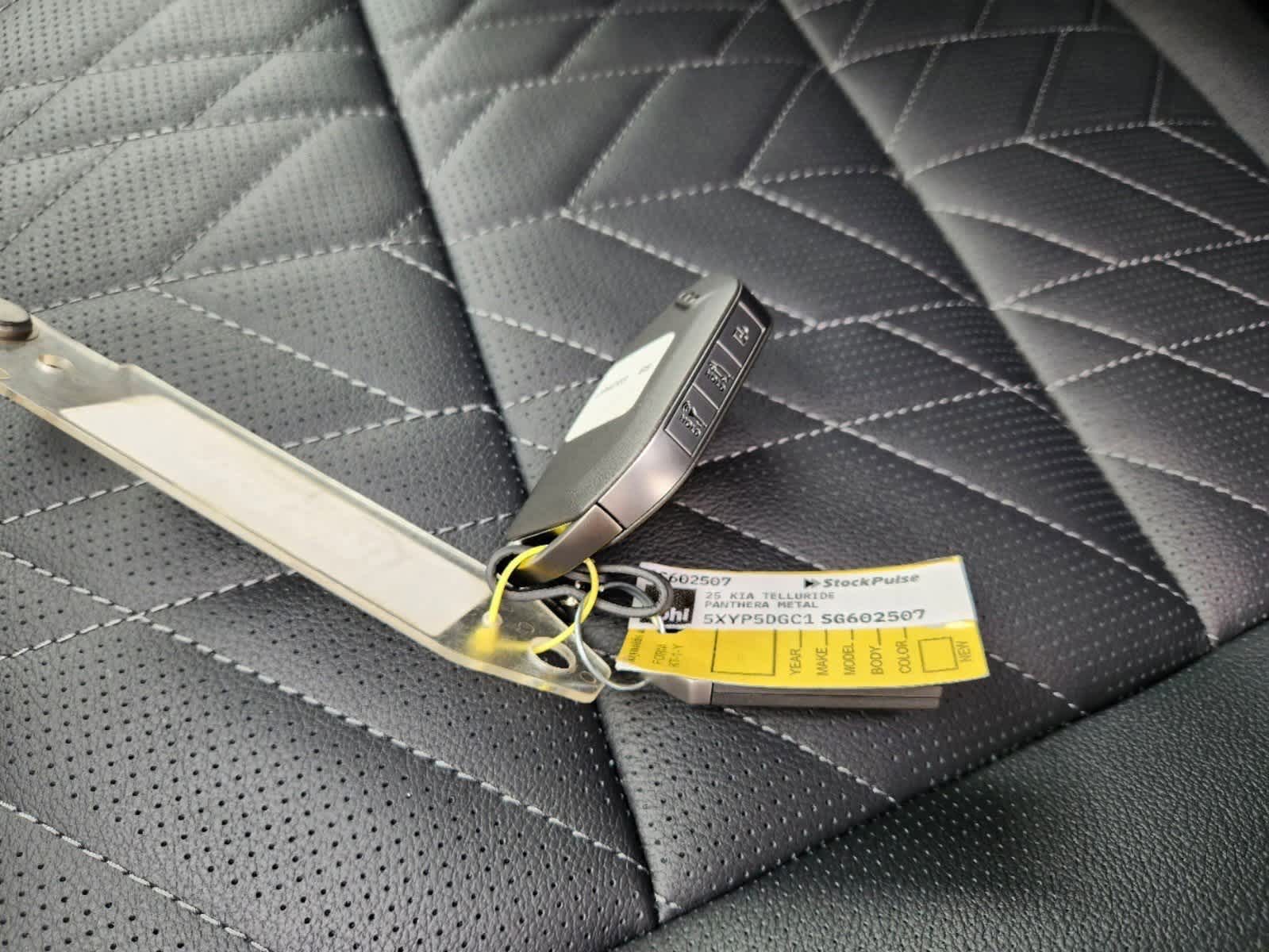 Thumbnail: 2025 Kia Telluride - 22