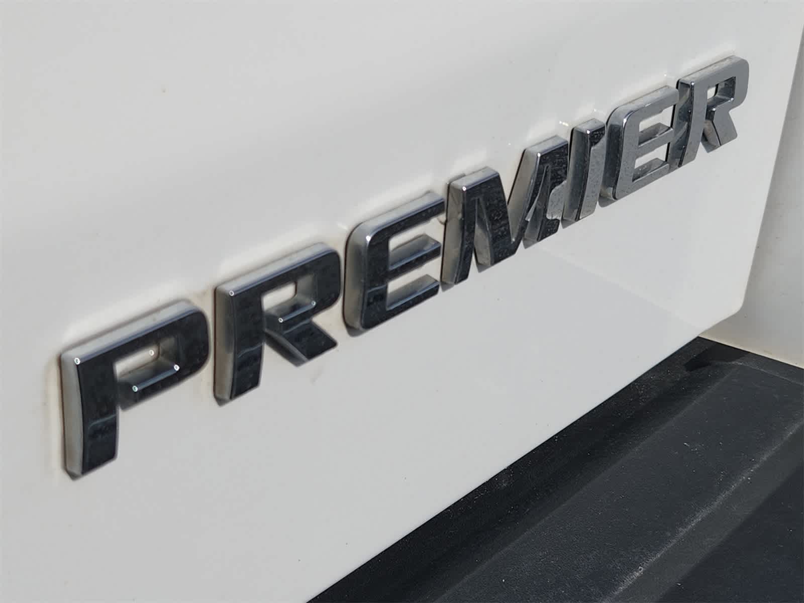 Thumbnail: 2019 Chevrolet Tahoe - 12