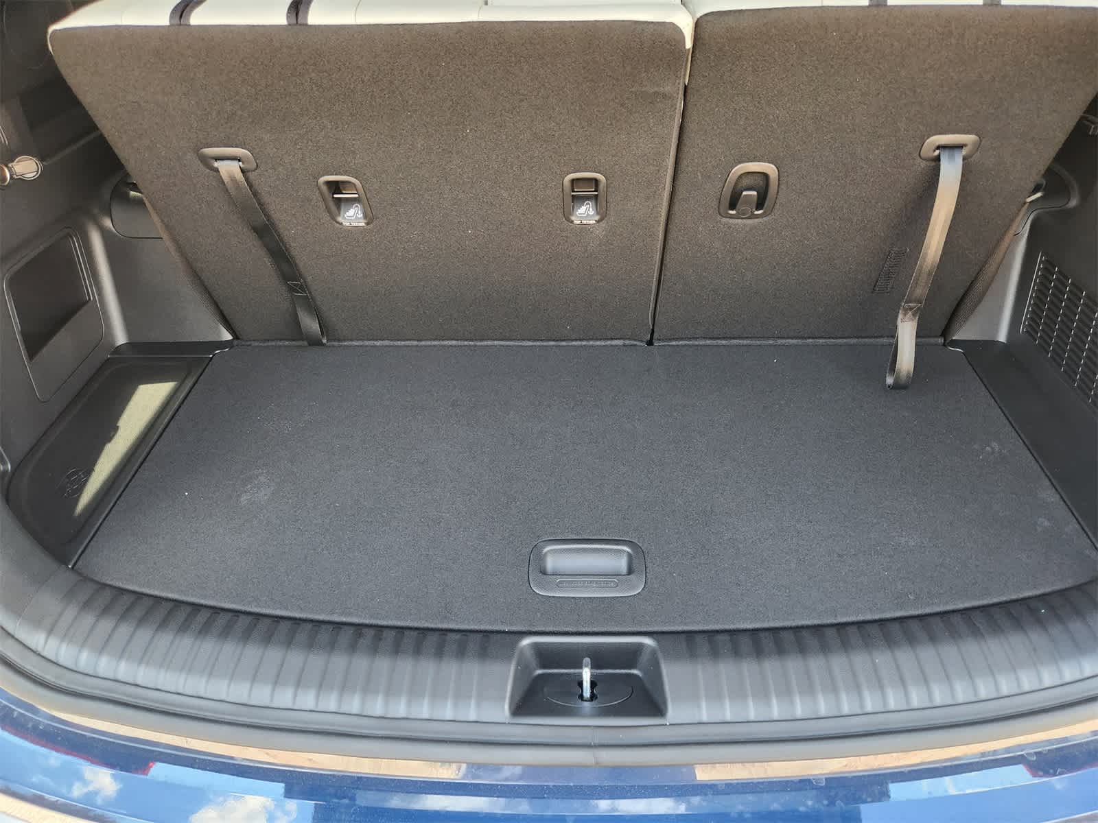 Thumbnail: 2025 Kia Telluride - 30