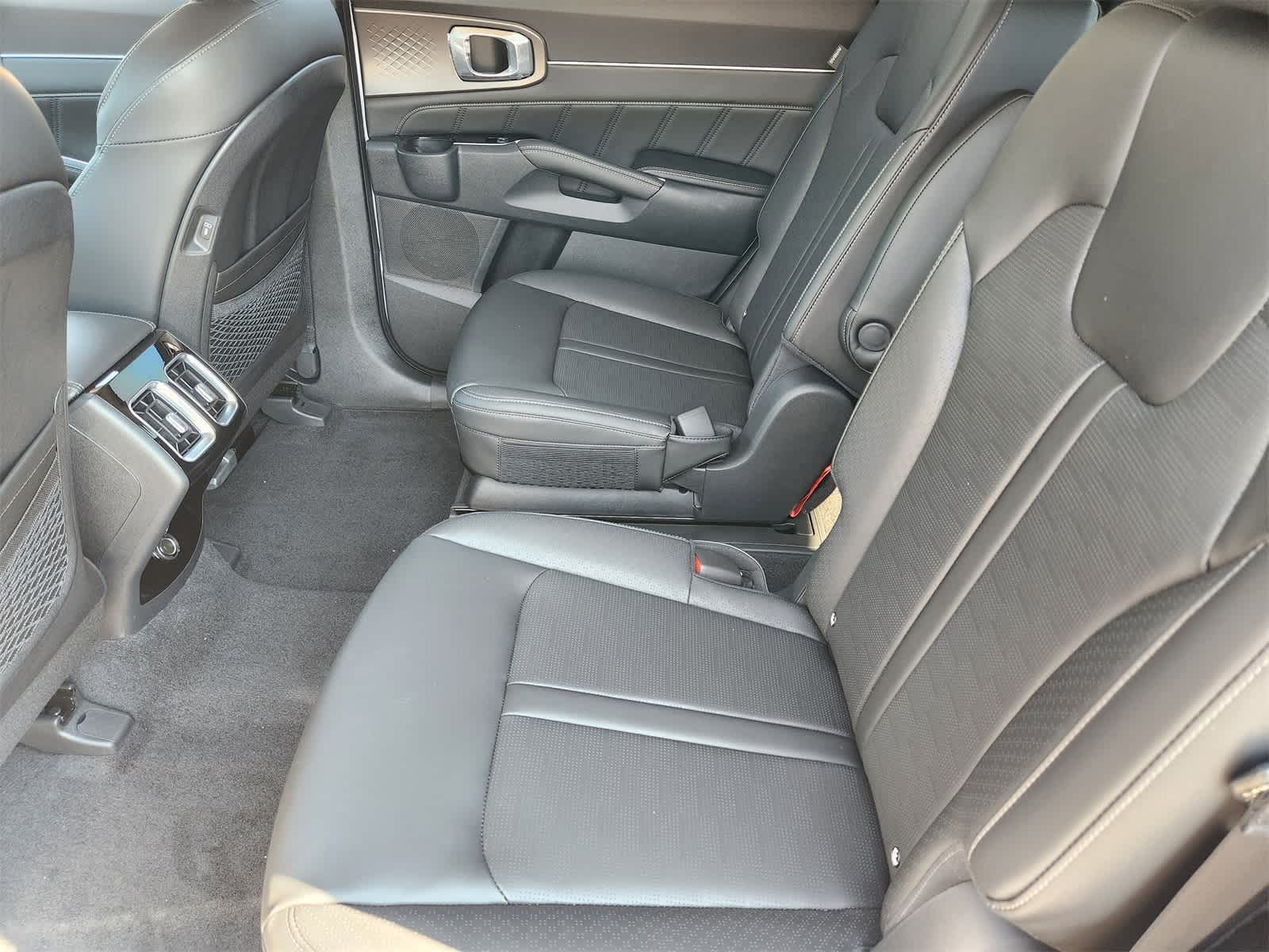 Thumbnail: 2025 Kia Sorento - 23