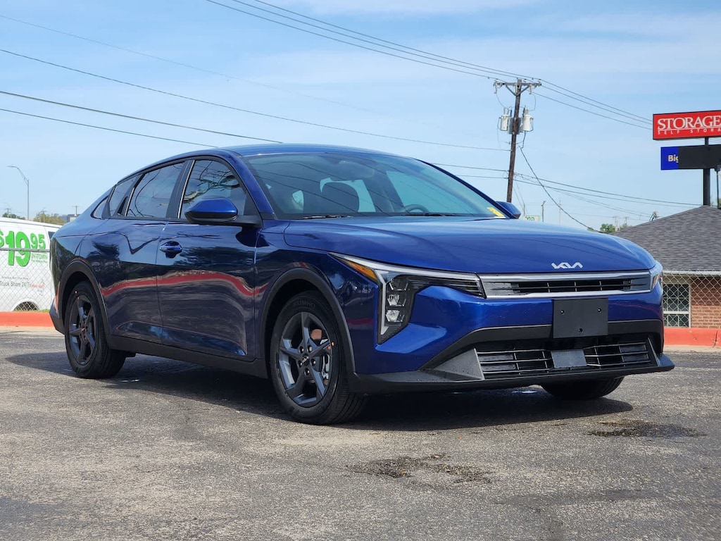 New 2026 Kia K4 LXS Sedan