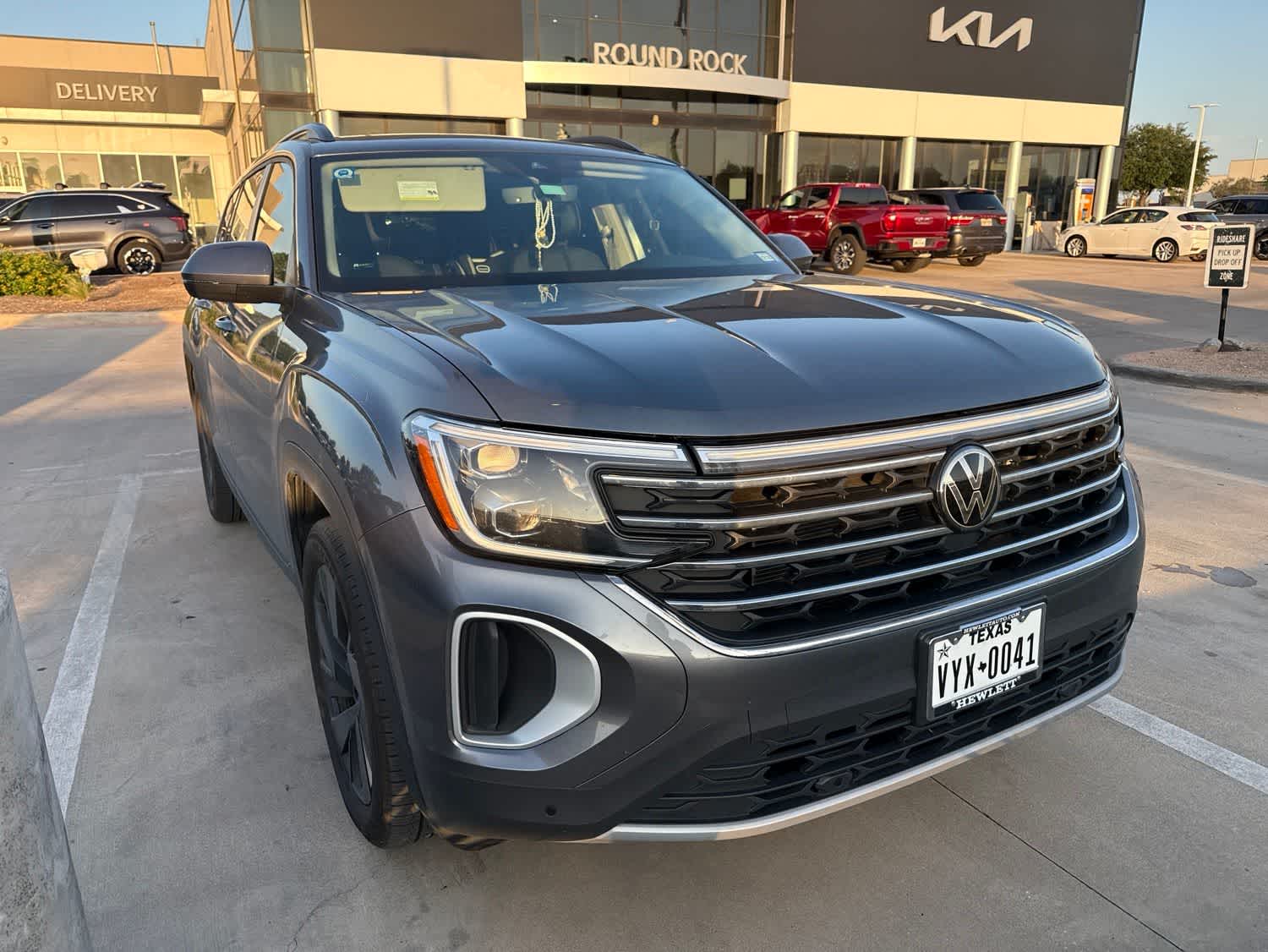 Thumbnail: 2024 Volkswagen Atlas - 4