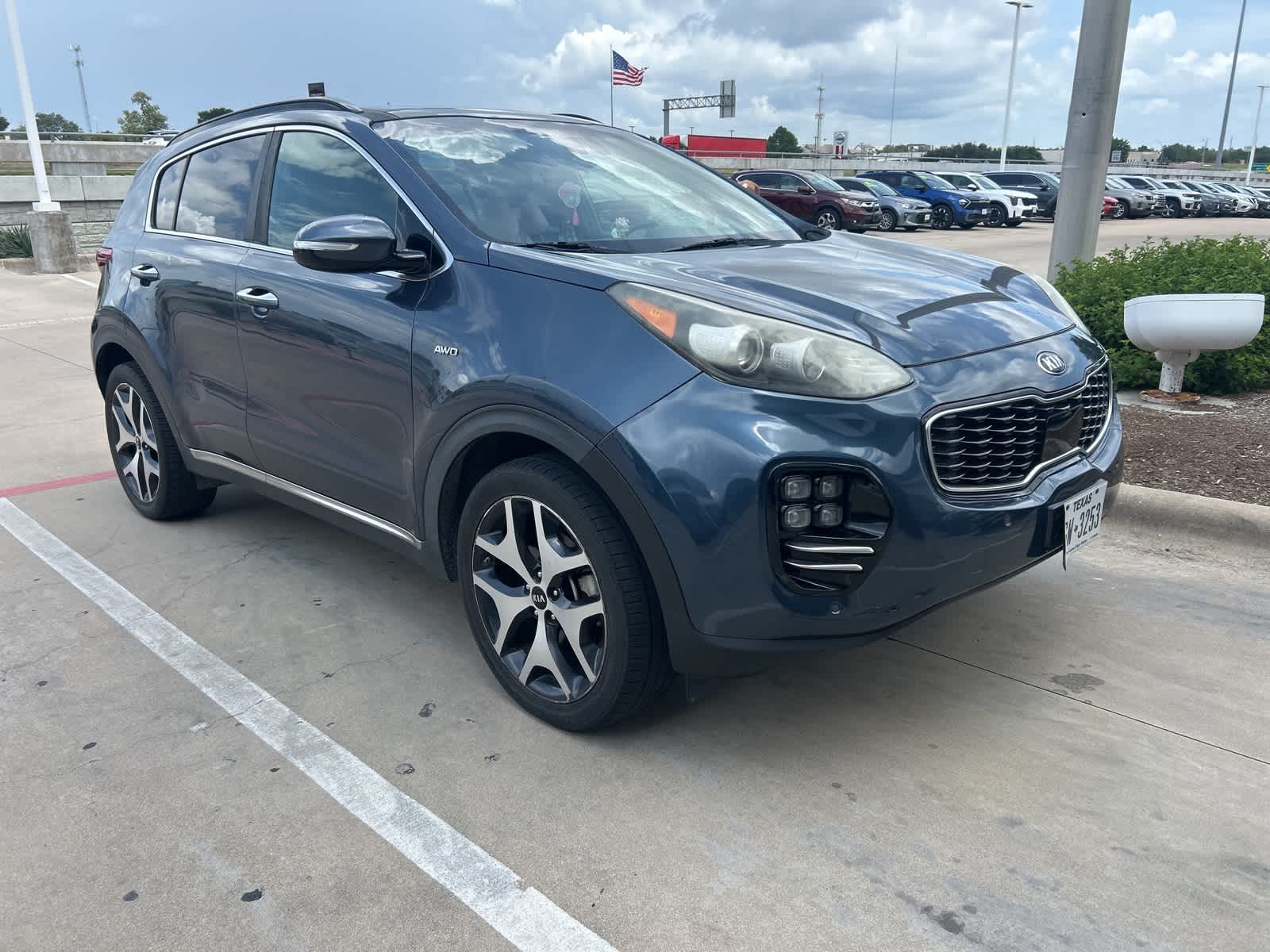 Thumbnail: 2018 Kia Sportage - 3