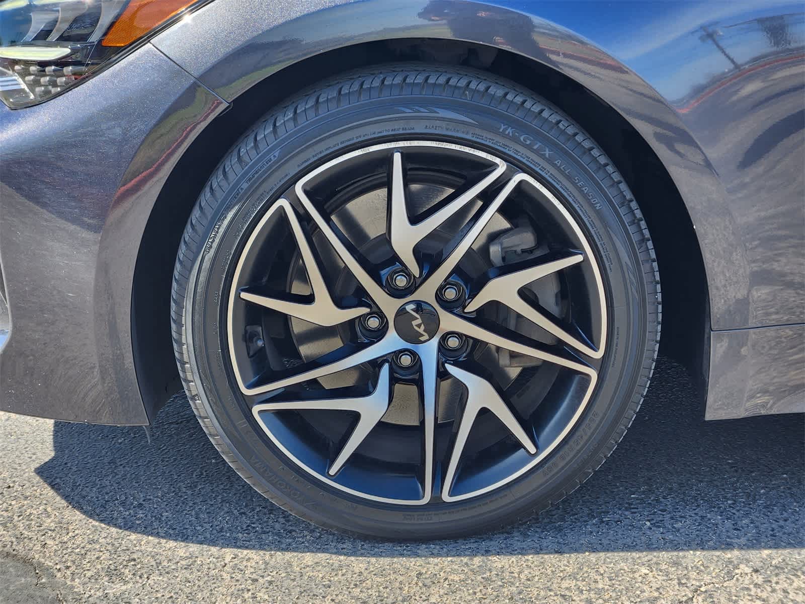 Thumbnail: 2022 Kia Stinger - 9