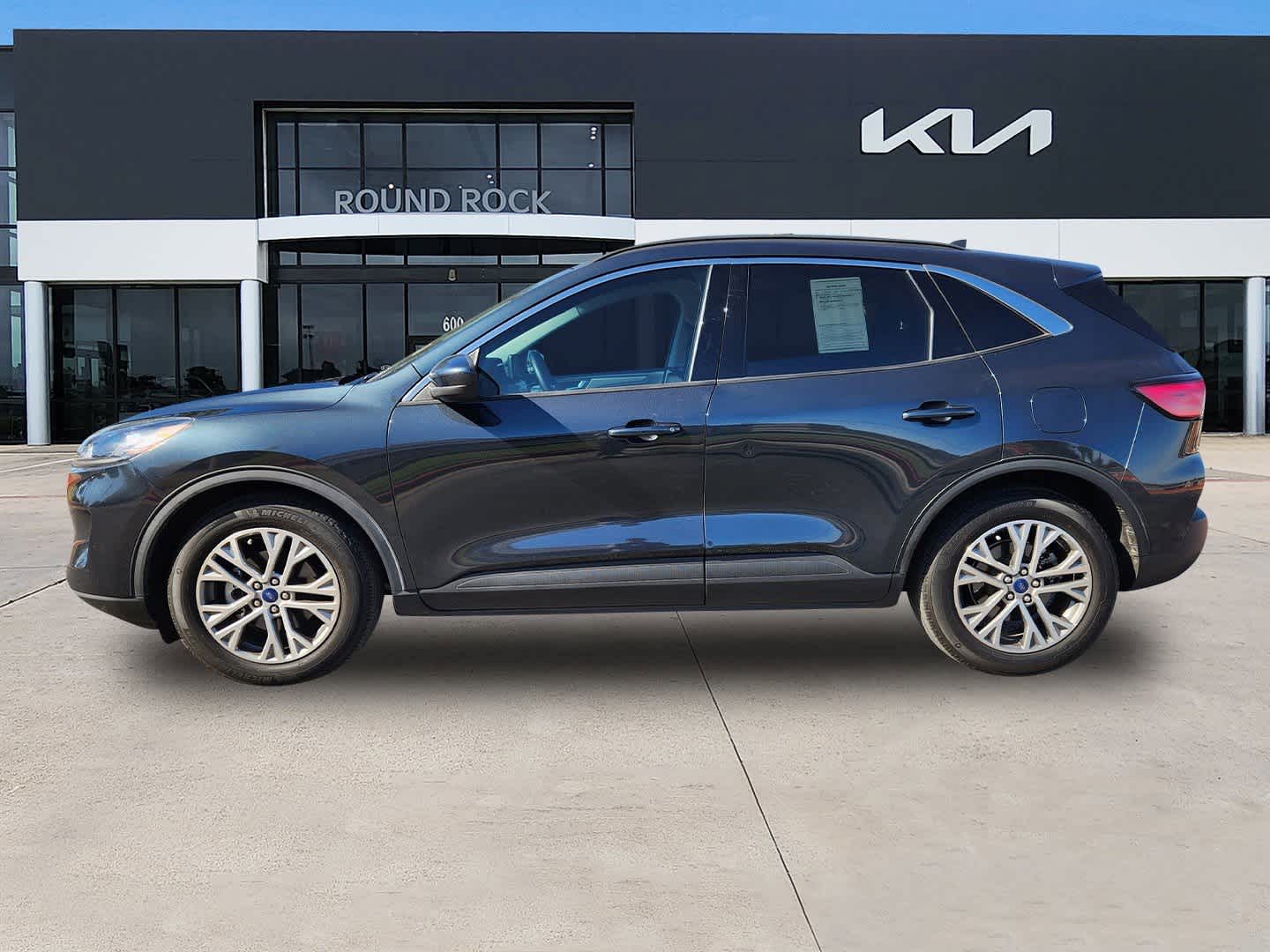 Thumbnail: 2022 Ford Escape - 3