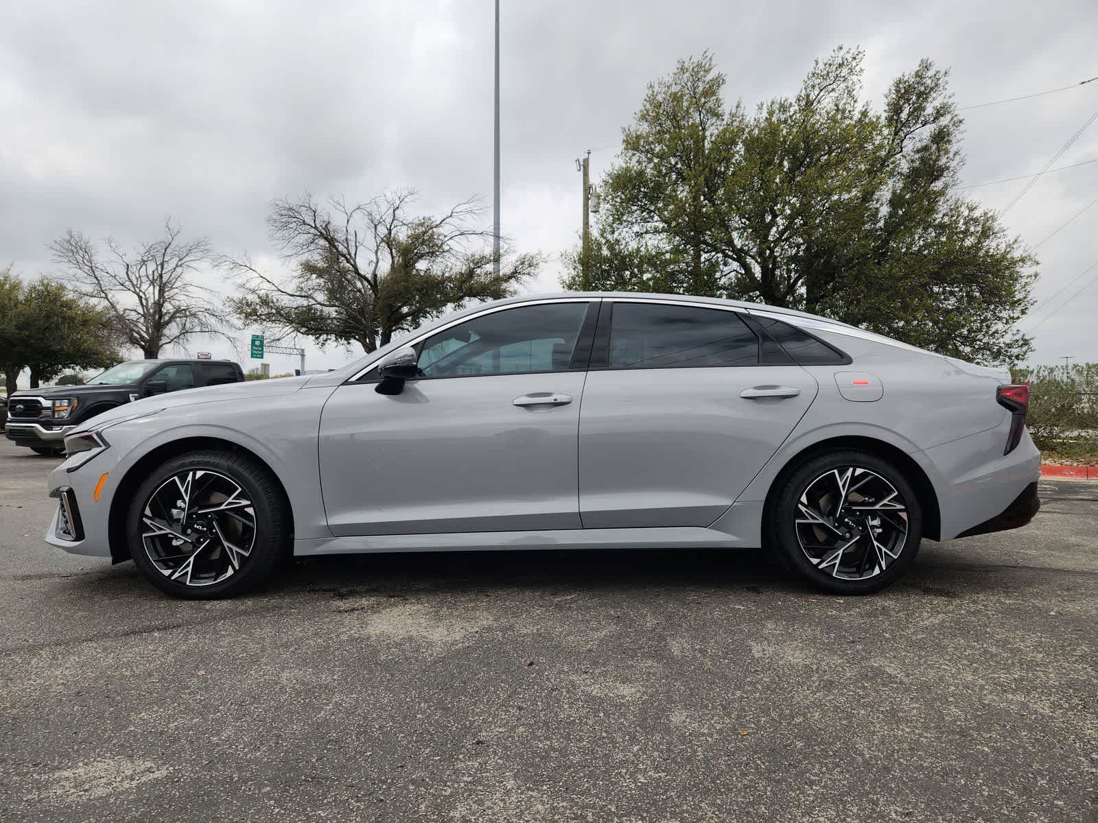 Thumbnail: 2026 Kia K5 - 3
