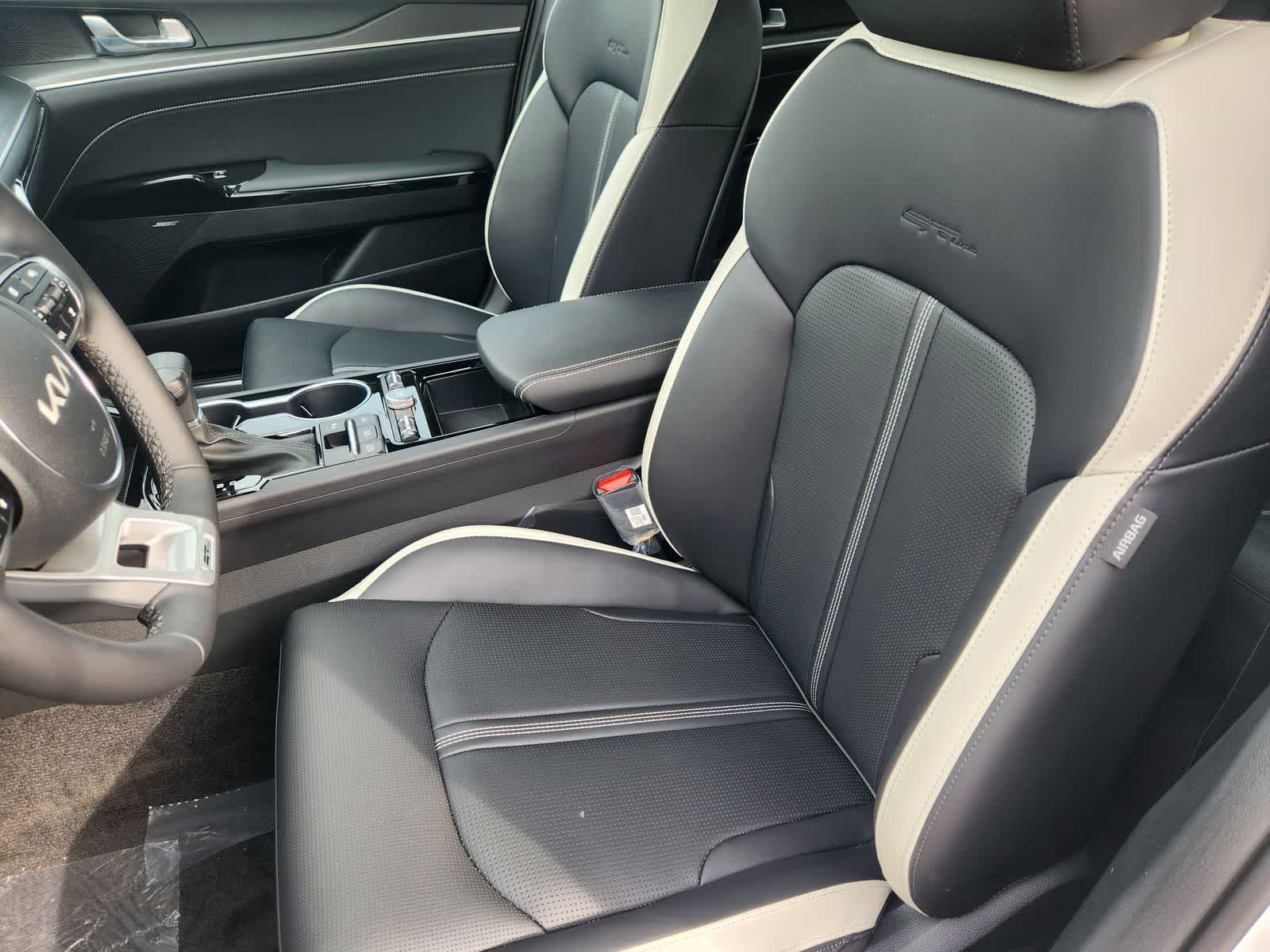 Thumbnail: 2026 Kia K5 - 12