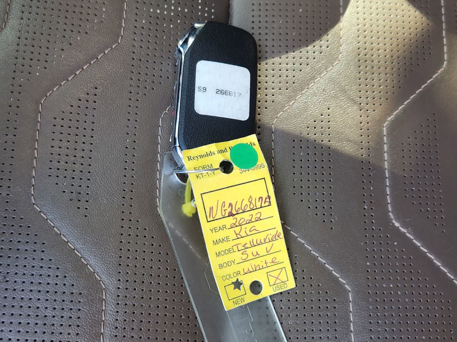 Thumbnail: 2022 Kia Telluride - 34