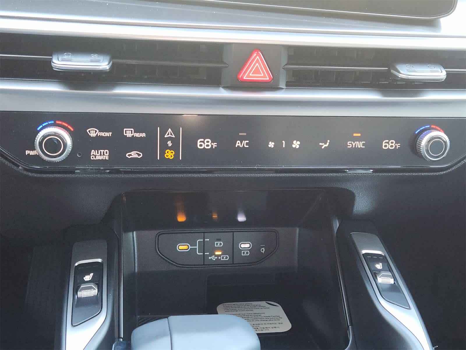 Thumbnail: 2026 Kia Sorento - 16