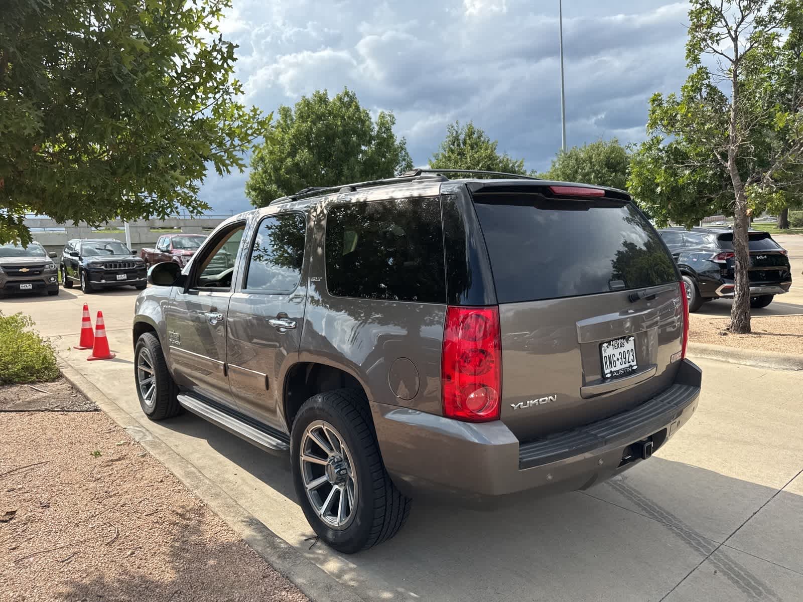 Thumbnail: 2014 GMC Yukon - 4