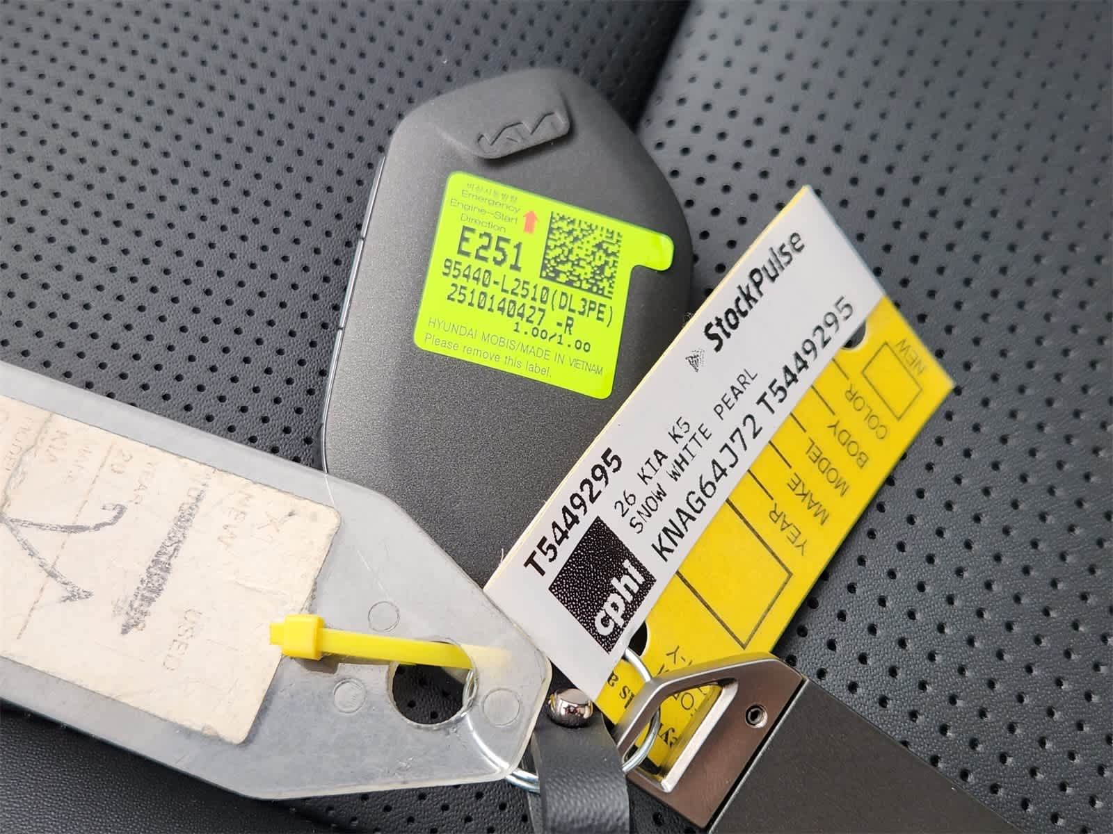 Thumbnail: 2026 Kia K5 - 27