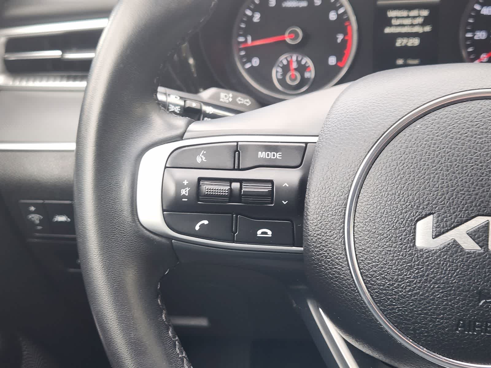 Thumbnail: 2023 Kia K5 - 28