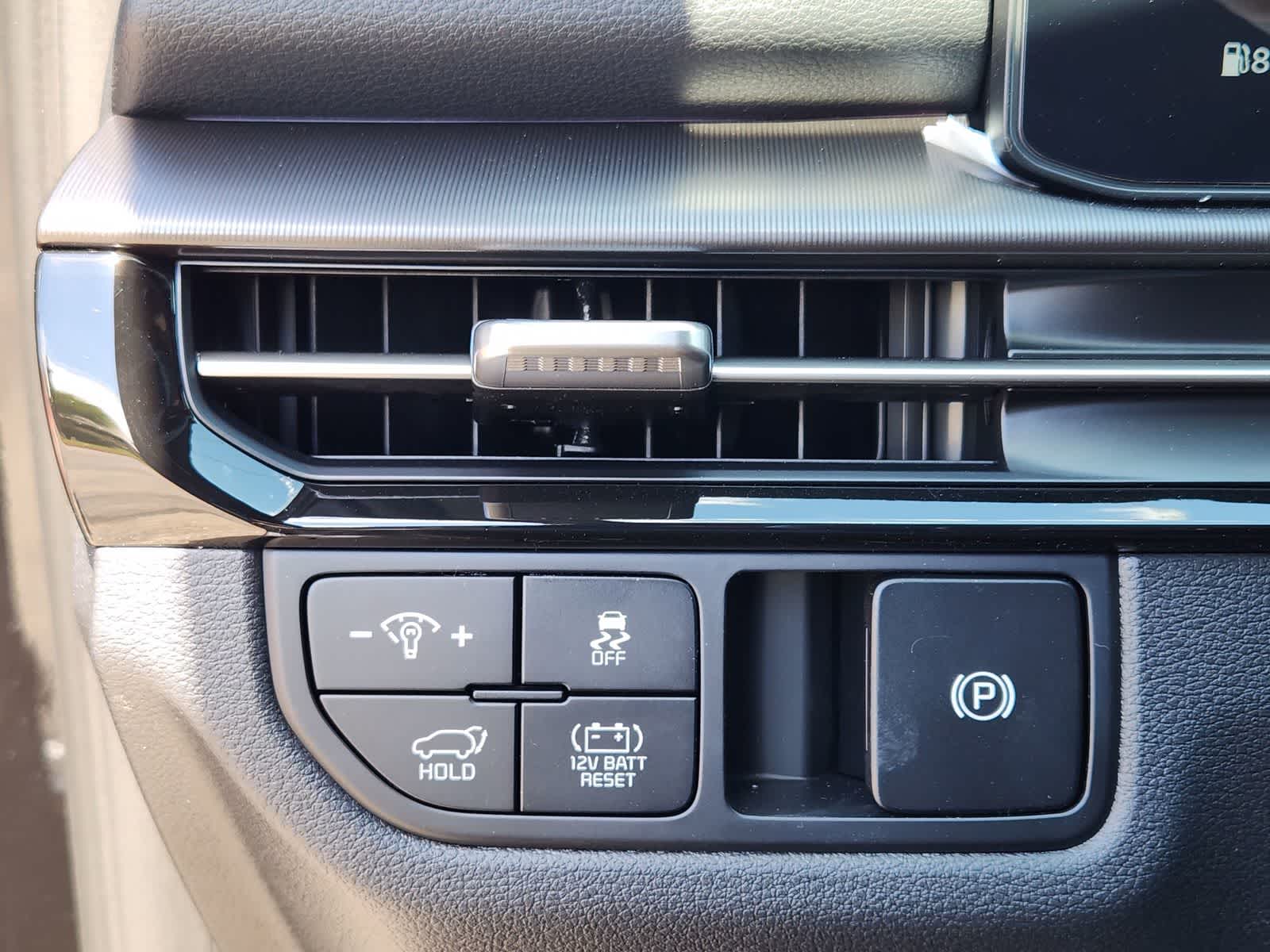 Thumbnail: 2026 Kia Sportage - 16
