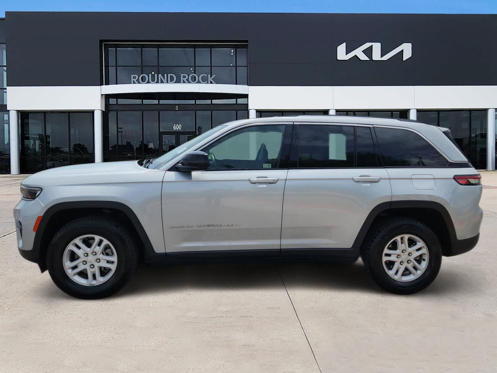 Thumbnail: 2024 Jeep Grand Cherokee - 3
