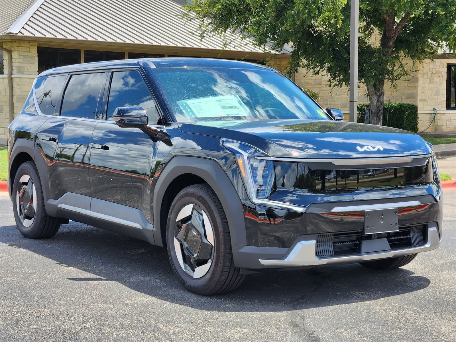 Thumbnail: 2026 Kia EV9 - 3