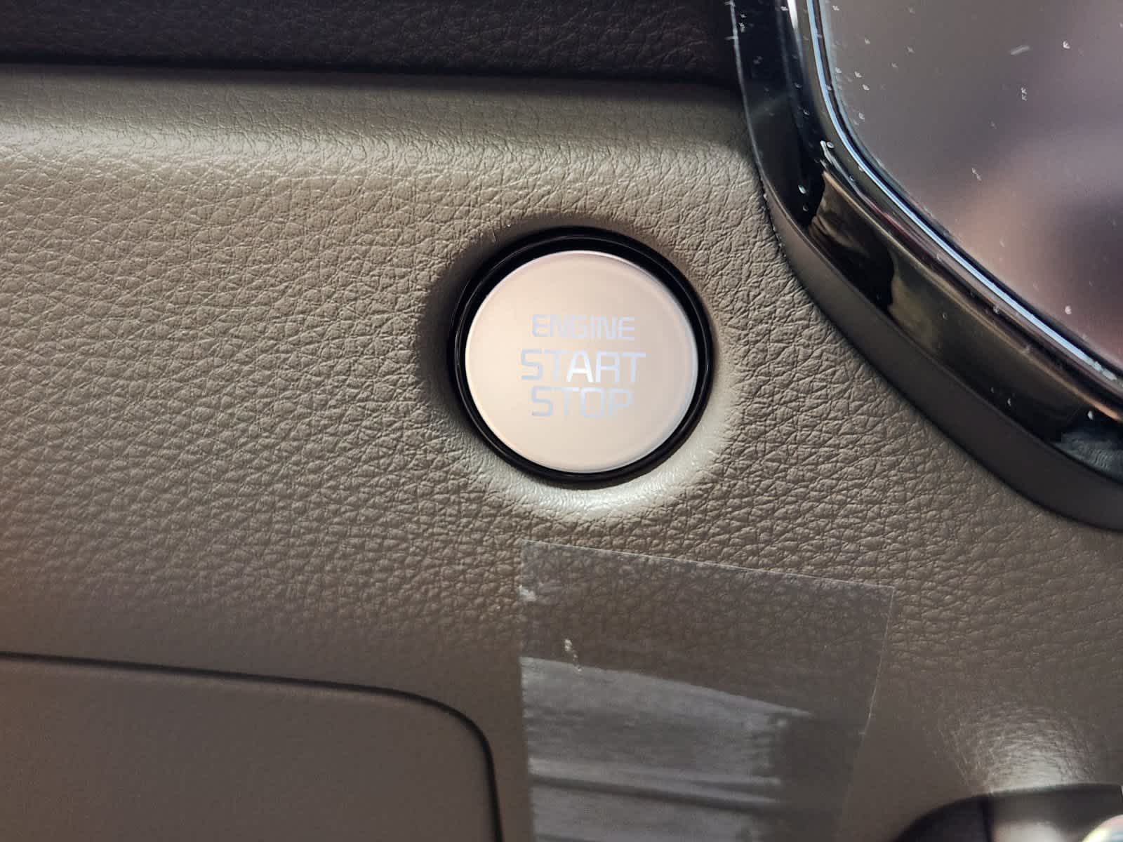 2027 Kia Carnival EX - Photo 17
