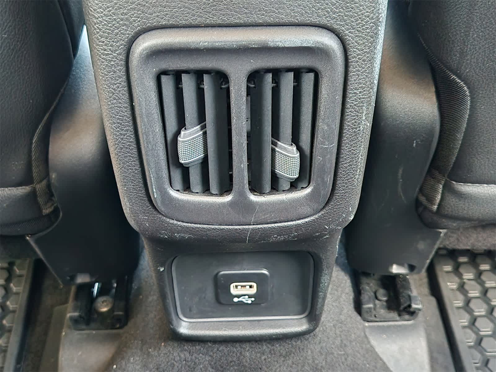 Thumbnail: 2018 Jeep Compass - 24