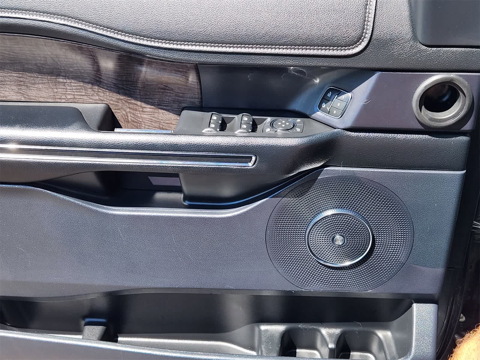 Thumbnail: 2019 Ford Expedition - 22