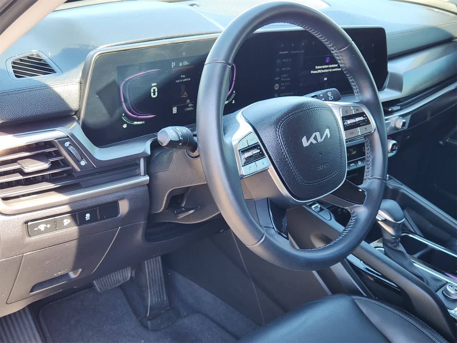 Thumbnail: 2023 Kia Telluride - 2
