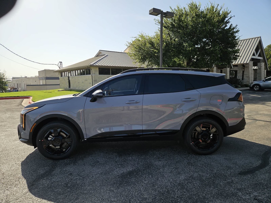 New 2026 Kia Sportage Hybrid X-Line SUV