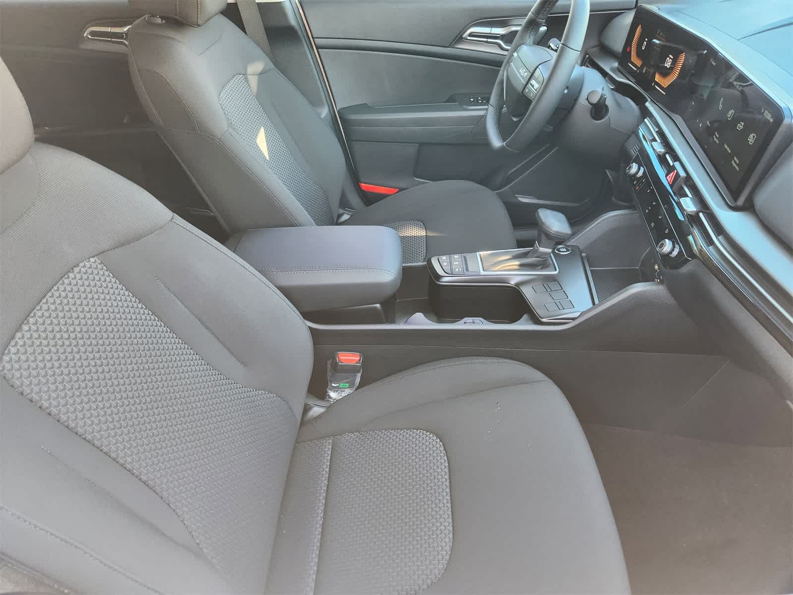 Thumbnail: 2026 Kia Sportage - 12