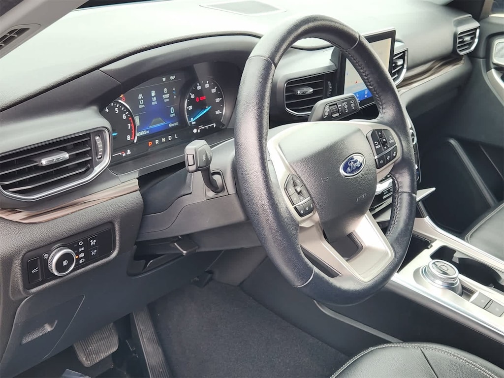 Used 2023 Ford Explorer Limited SUV