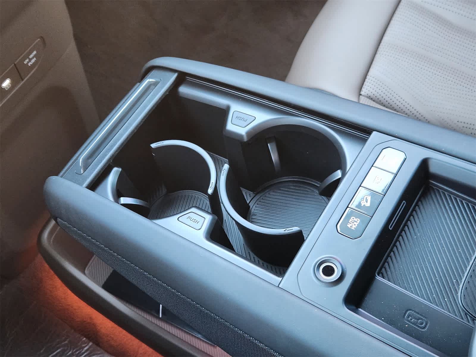 Thumbnail: 2026 Kia EV9 - 18