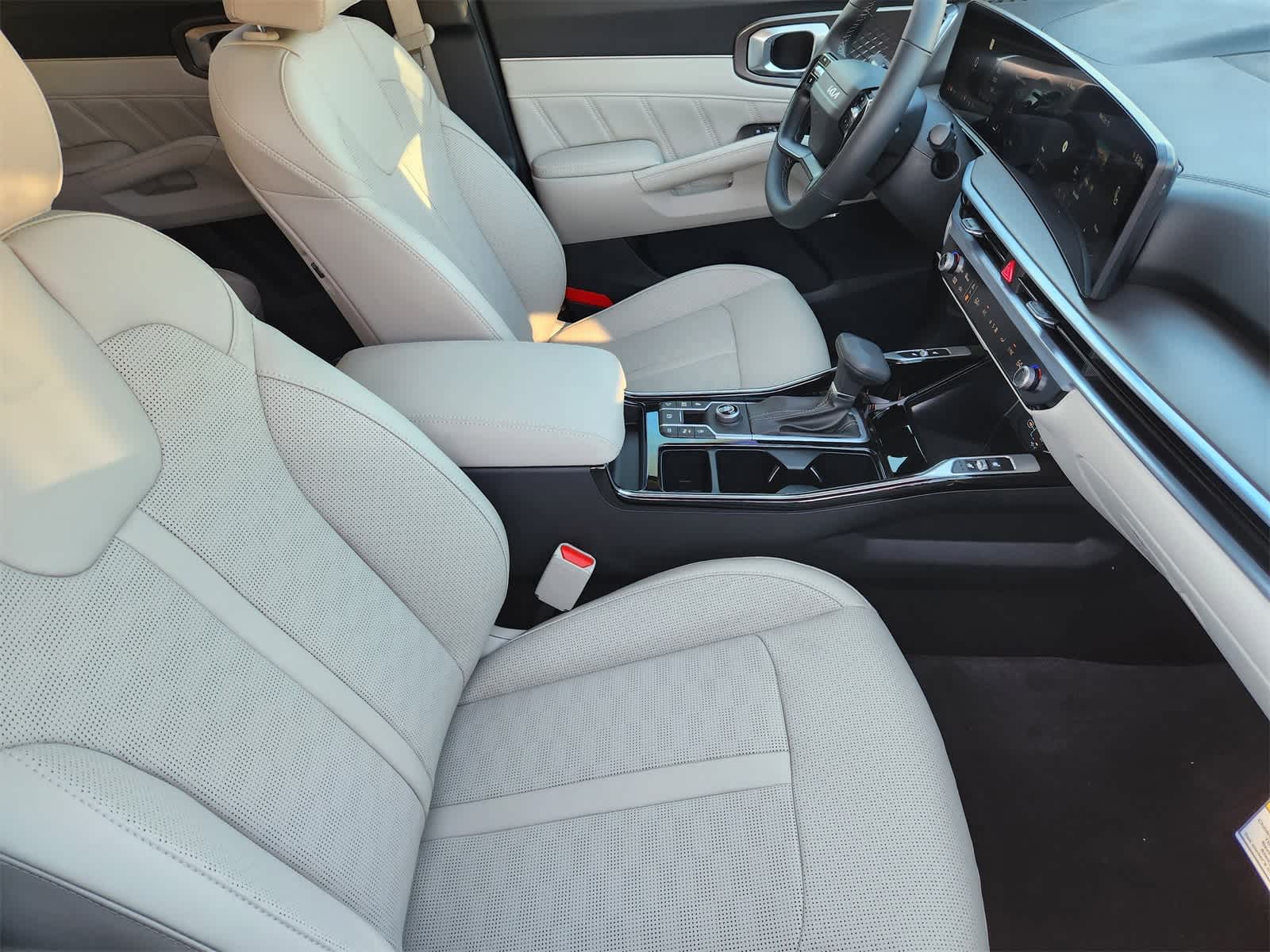 Thumbnail: 2026 Kia Sorento - 13