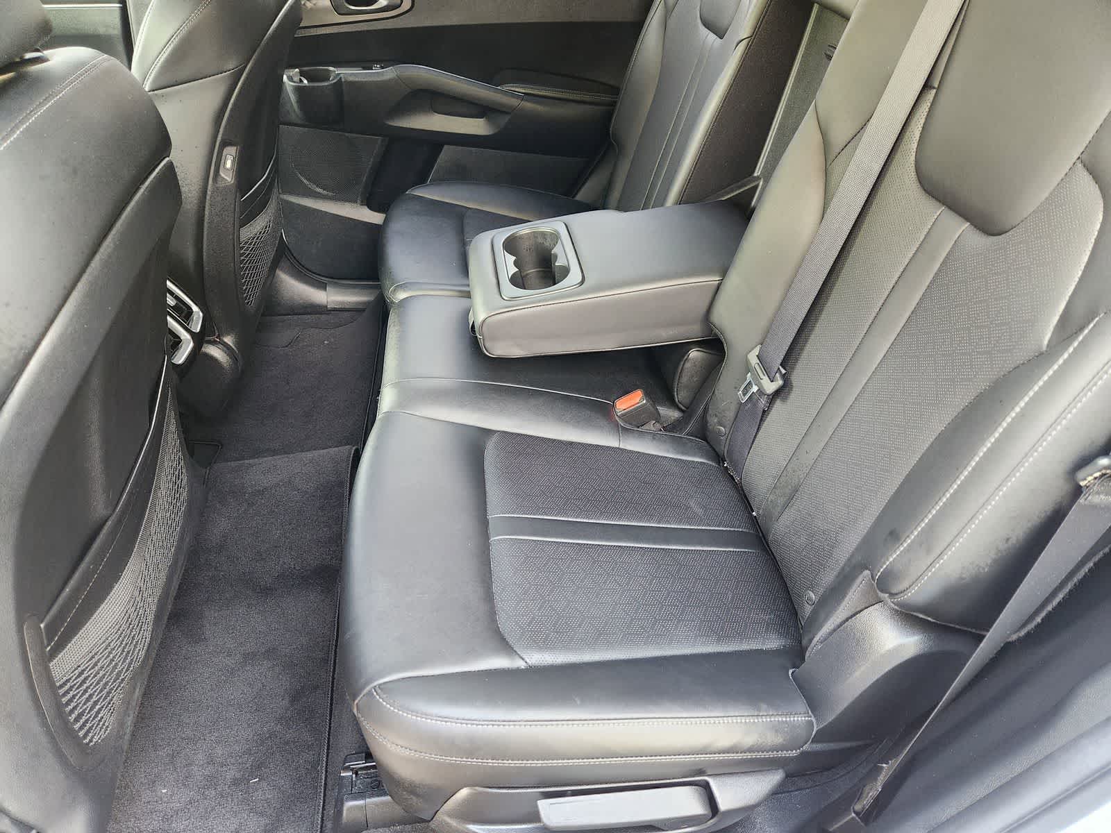 Thumbnail: 2023 Kia Sorento - 29