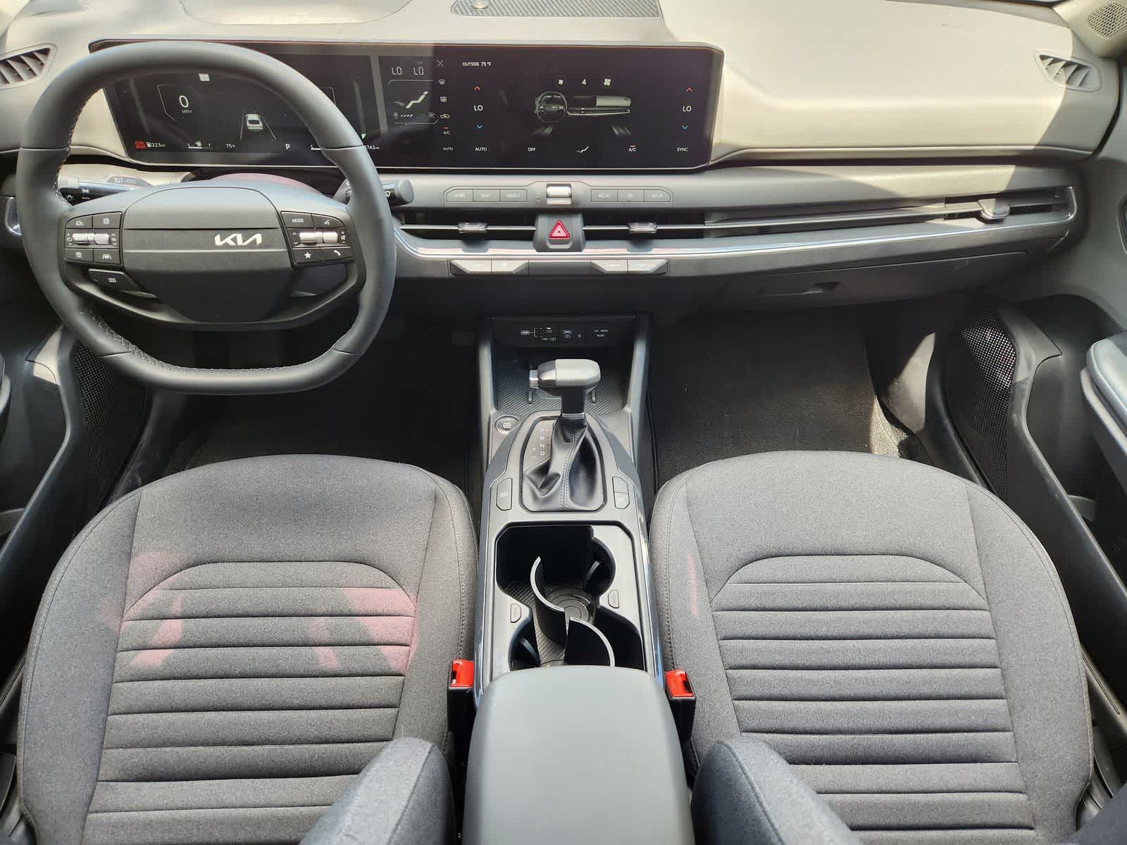 Thumbnail: 2025 Kia K4 - 25