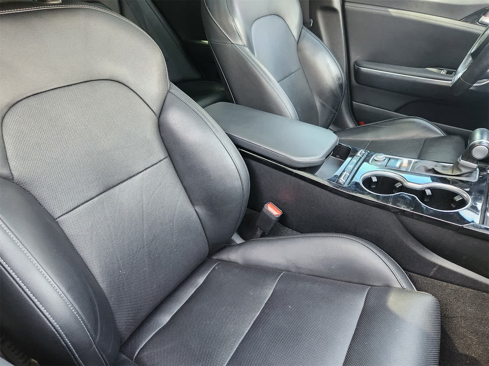 Thumbnail: 2022 Kia Stinger - 13