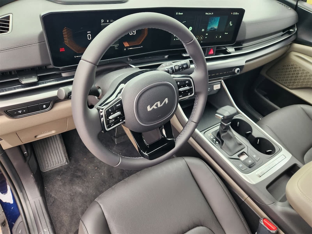 New 2026 Kia Carnival LXS Van Passenger Van