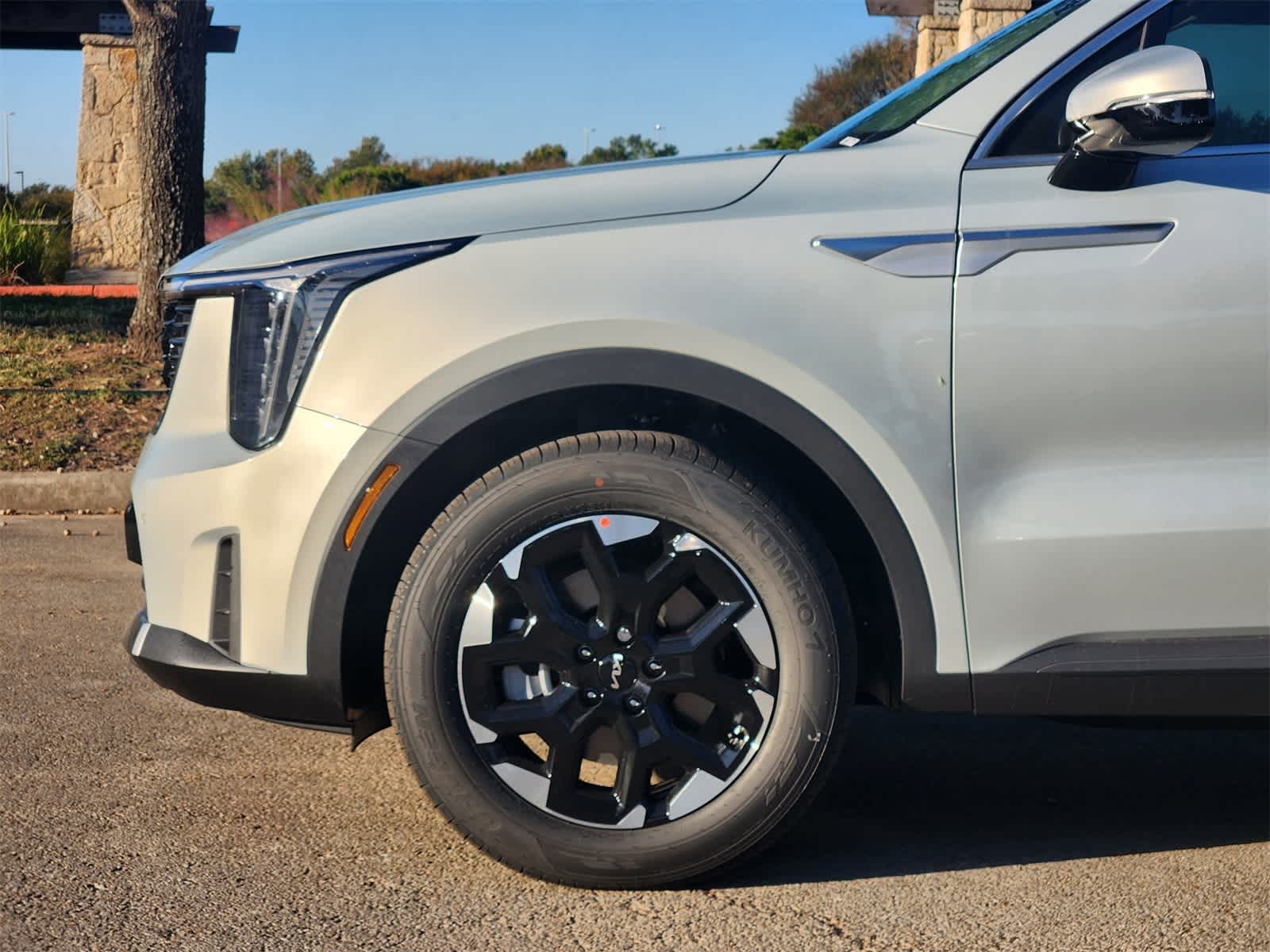 Thumbnail: 2026 Kia Sorento - 8