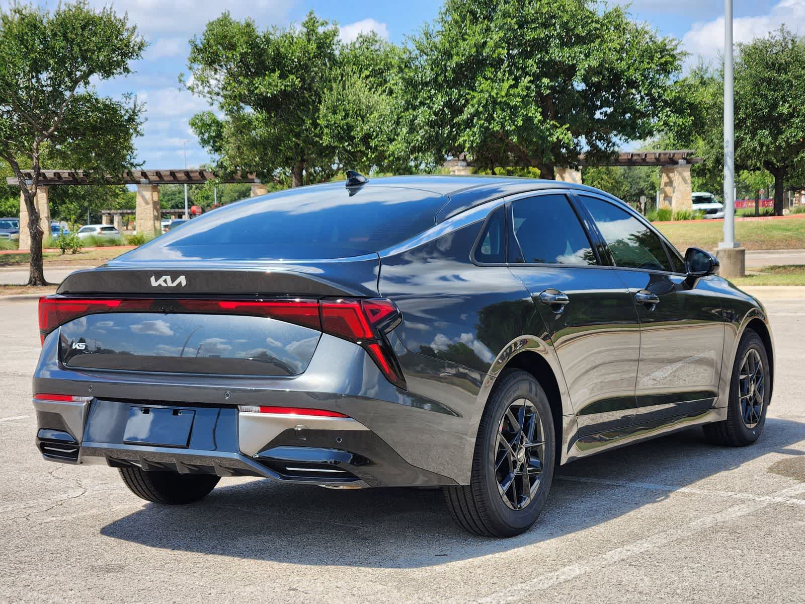 Thumbnail: 2026 Kia K5 - 4