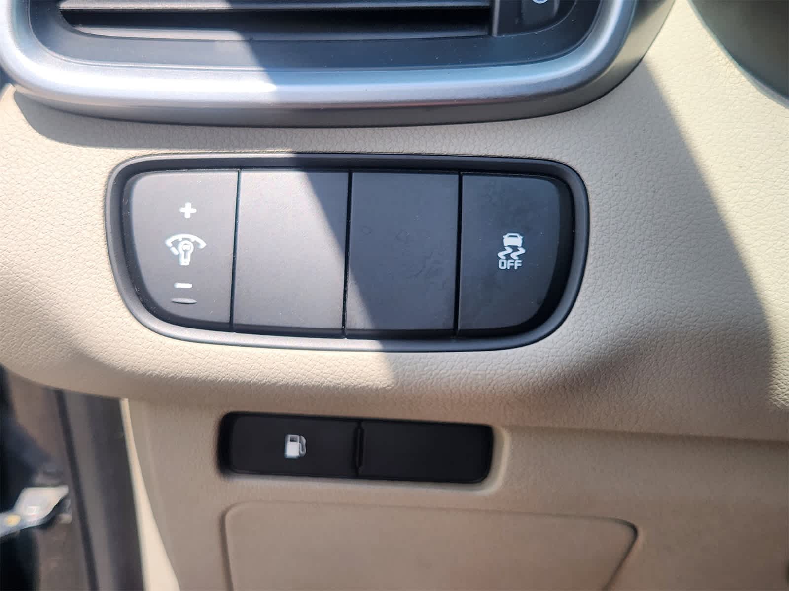 Thumbnail: 2016 Kia Sorento - 21