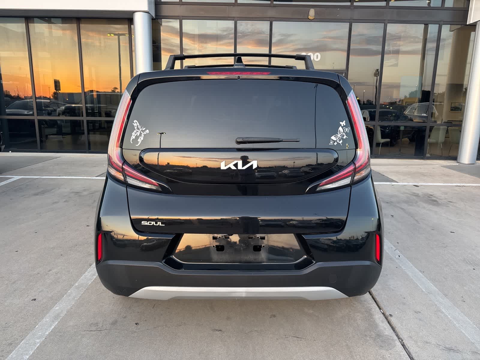 Thumbnail: 2023 Kia Soul - 5