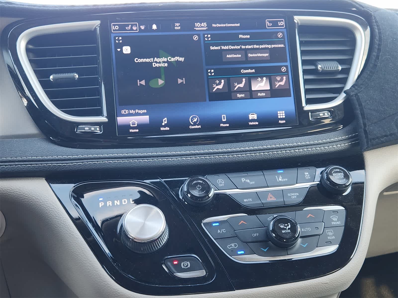 Thumbnail: 2021 Chrysler Pacifica - 17