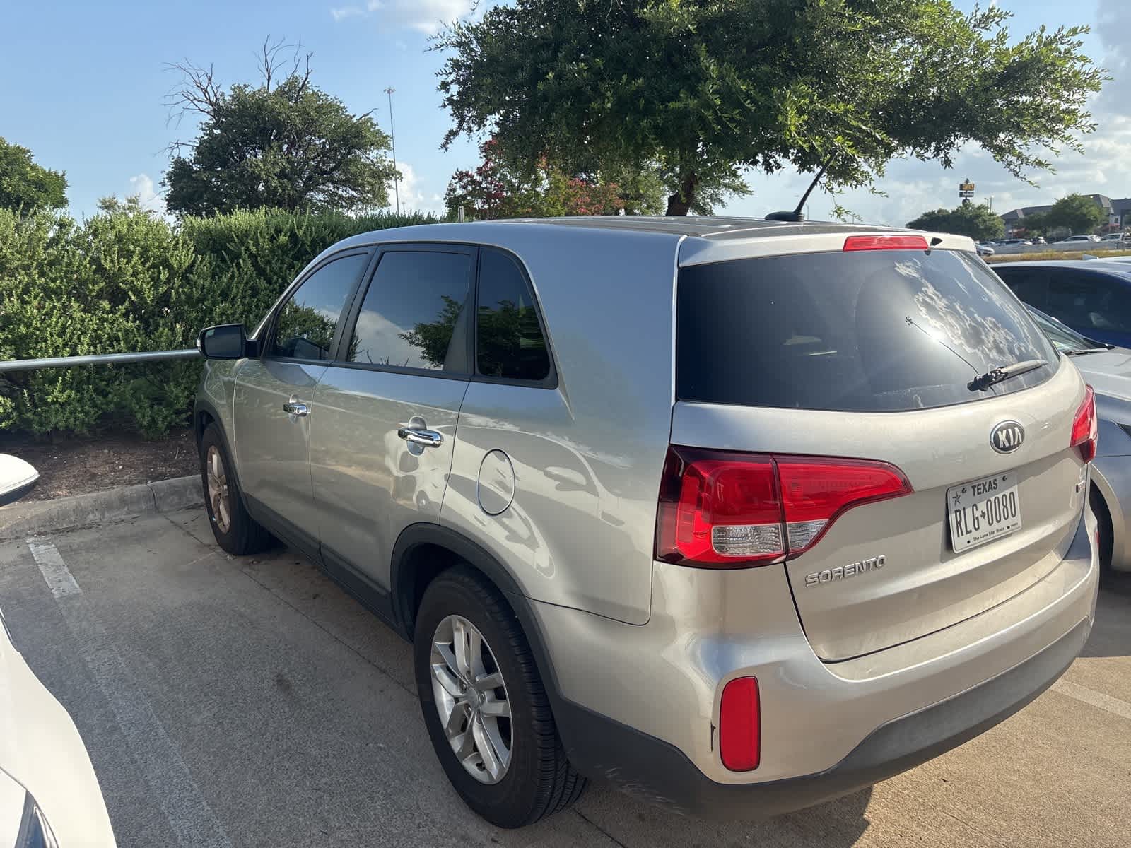 Thumbnail: 2015 Kia Sorento - 3