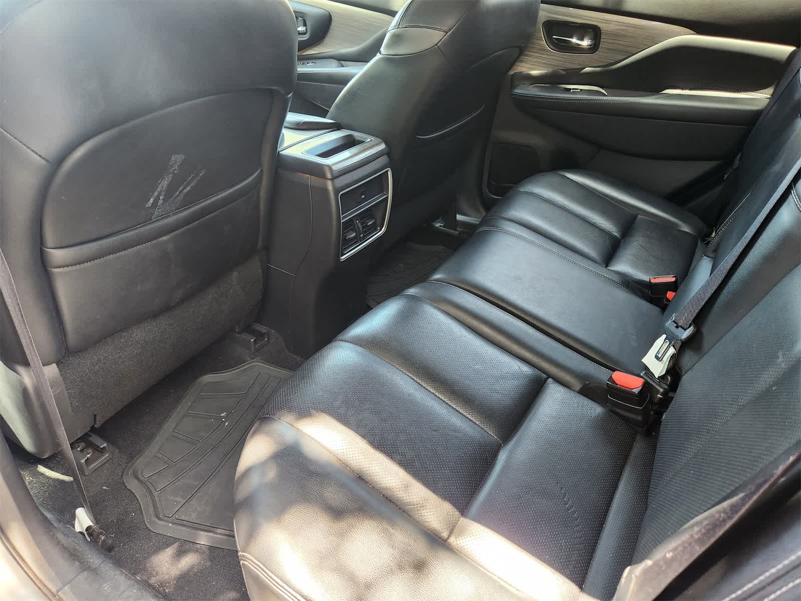 2017 Nissan Murano SL 29