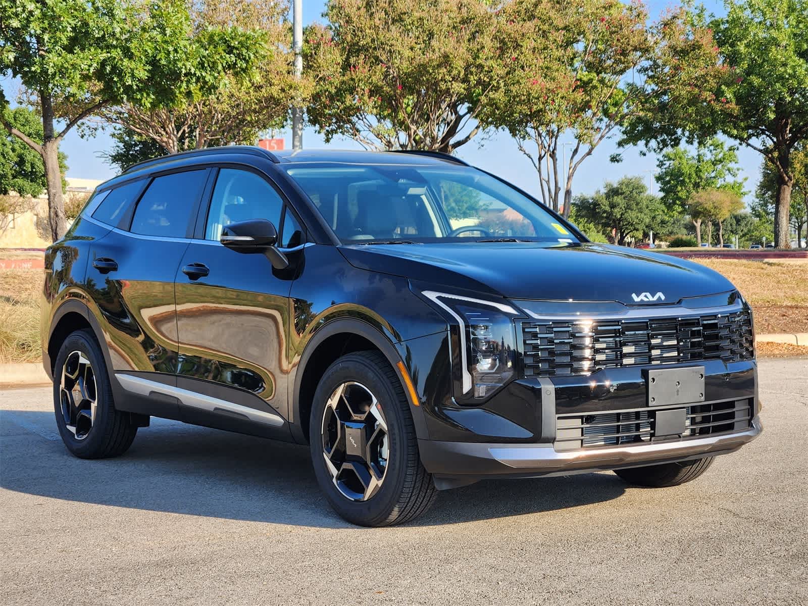 Thumbnail: 2026 Kia Sportage - 3