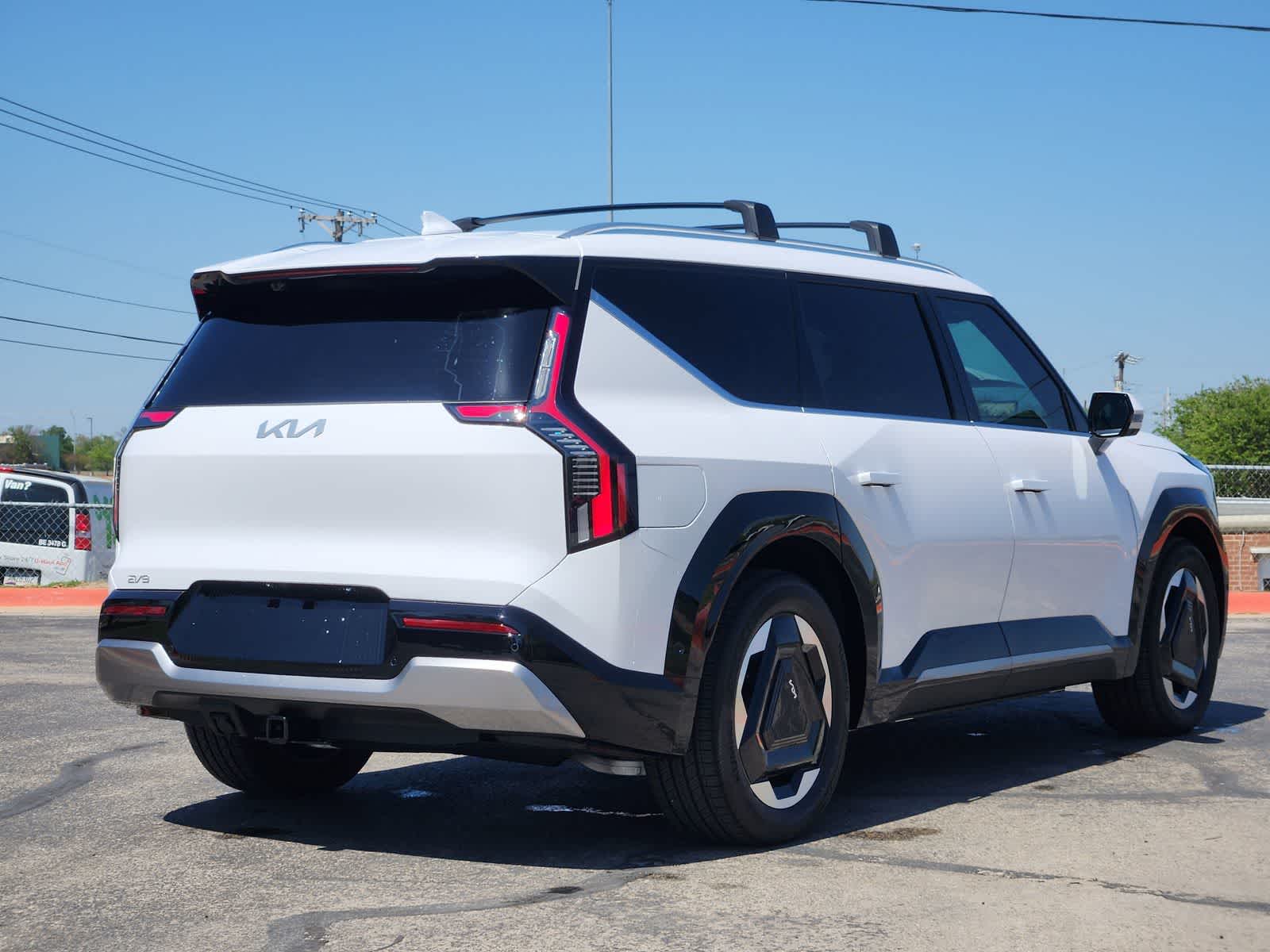 Thumbnail: 2026 Kia EV9 - 6