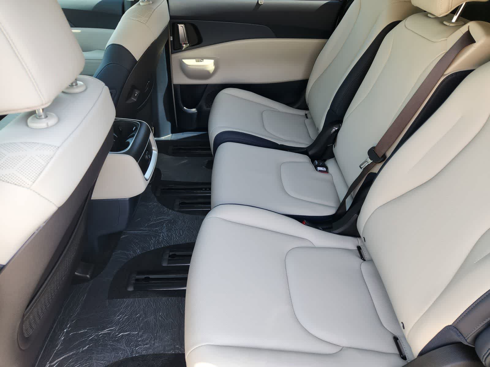 Thumbnail: 2026 Kia Carnival - 21