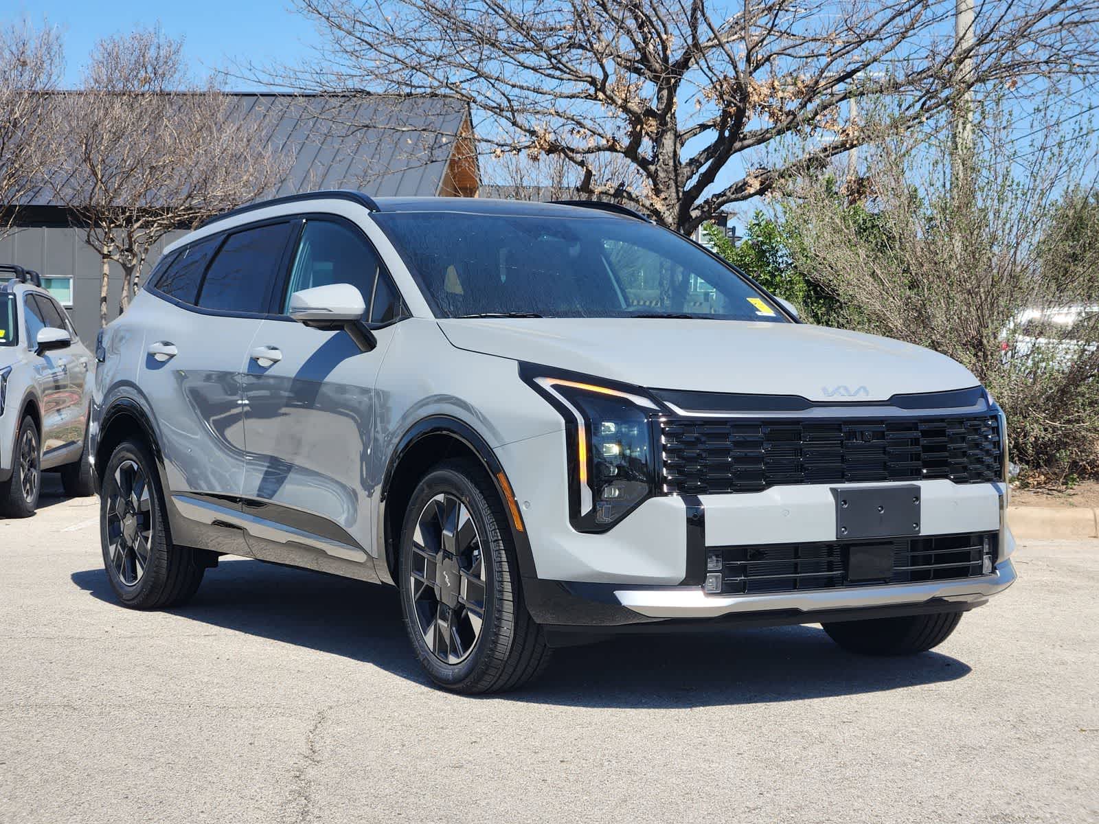 Thumbnail: 2026 Kia Sportage - 3