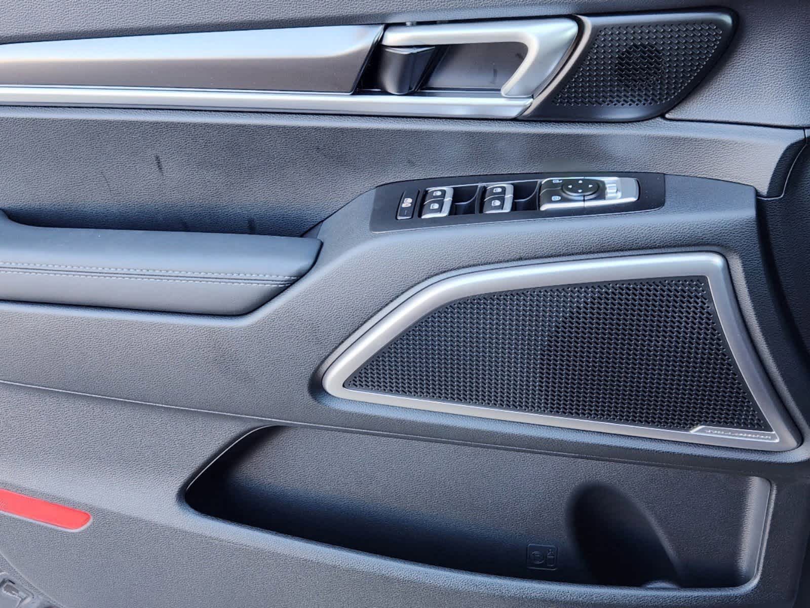 Thumbnail: 2025 Kia Telluride - 17