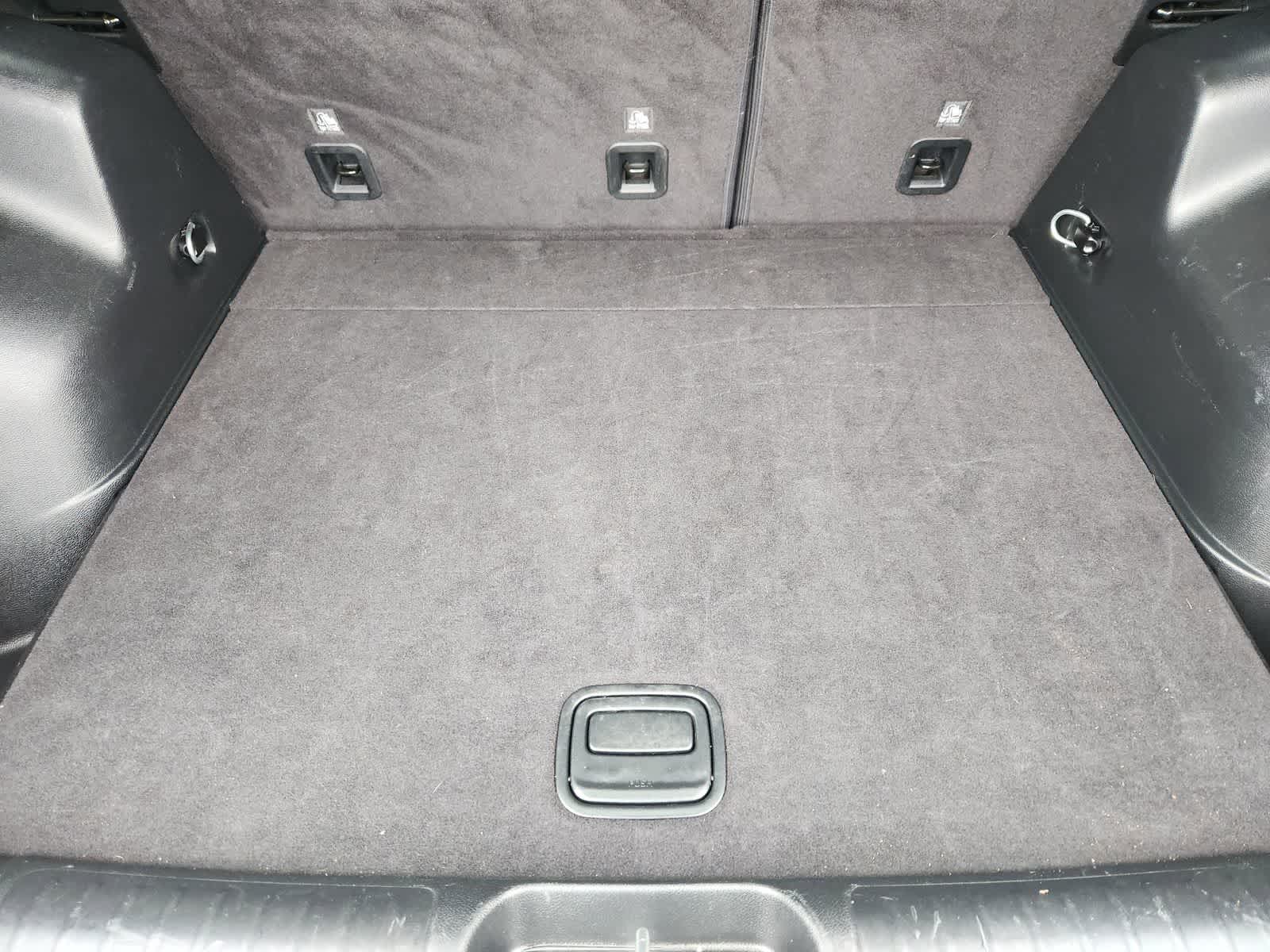 Thumbnail: 2020 Jeep Cherokee - 33