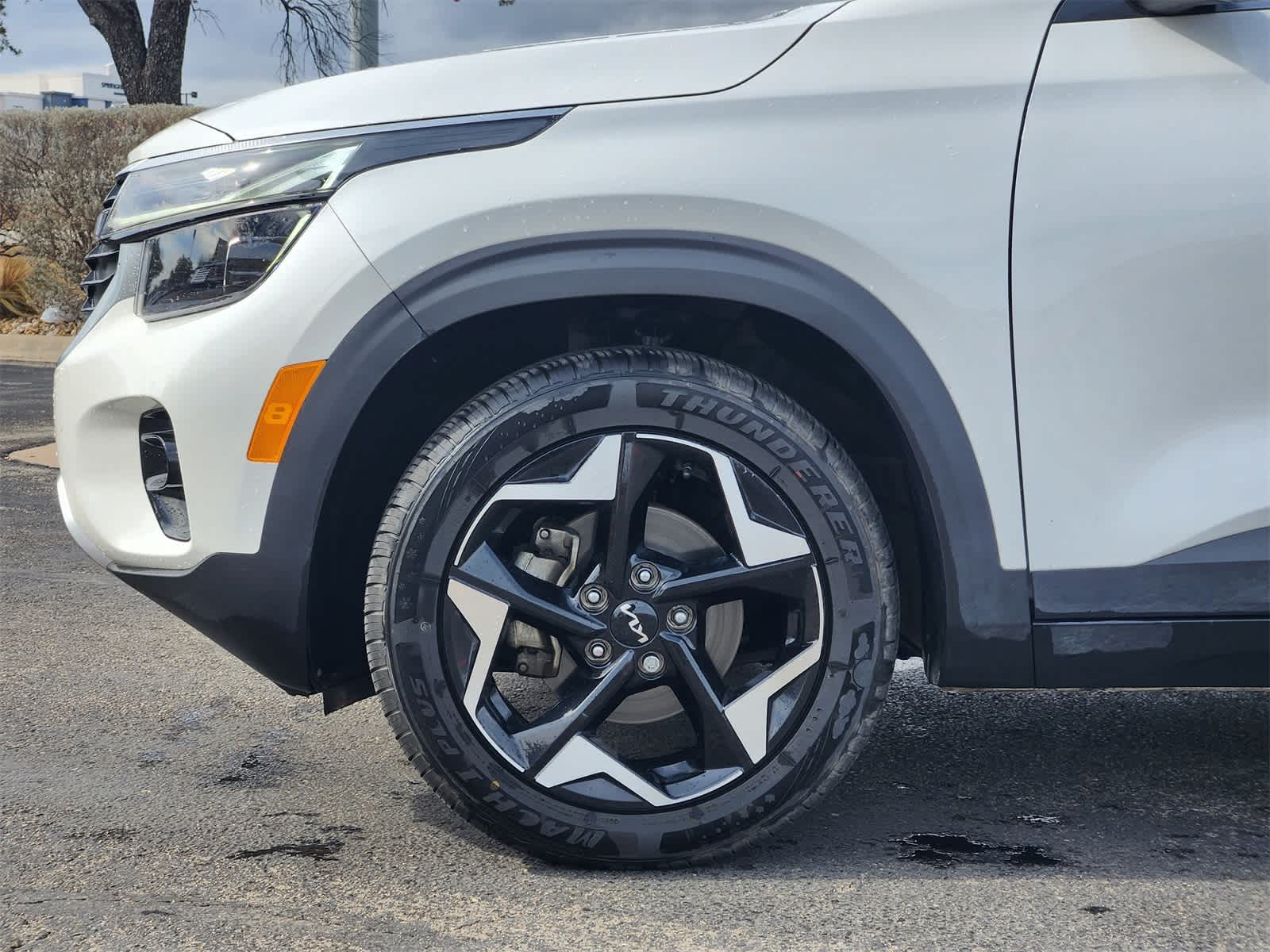 Thumbnail: 2024 Kia Seltos - 8