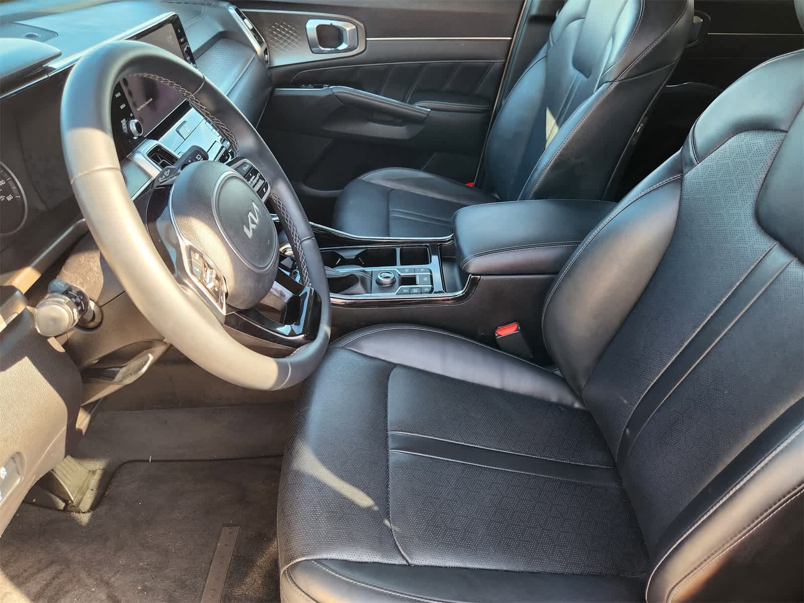 Thumbnail: 2022 Kia Sorento - 13