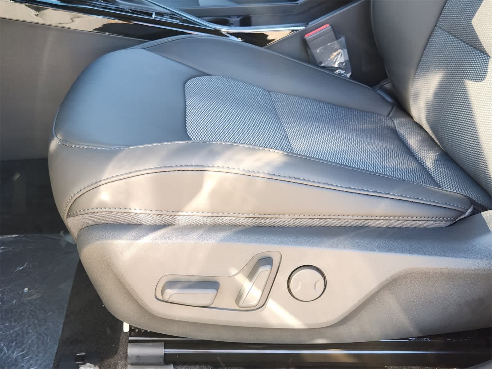 Thumbnail: 2026 Kia Niro - 21