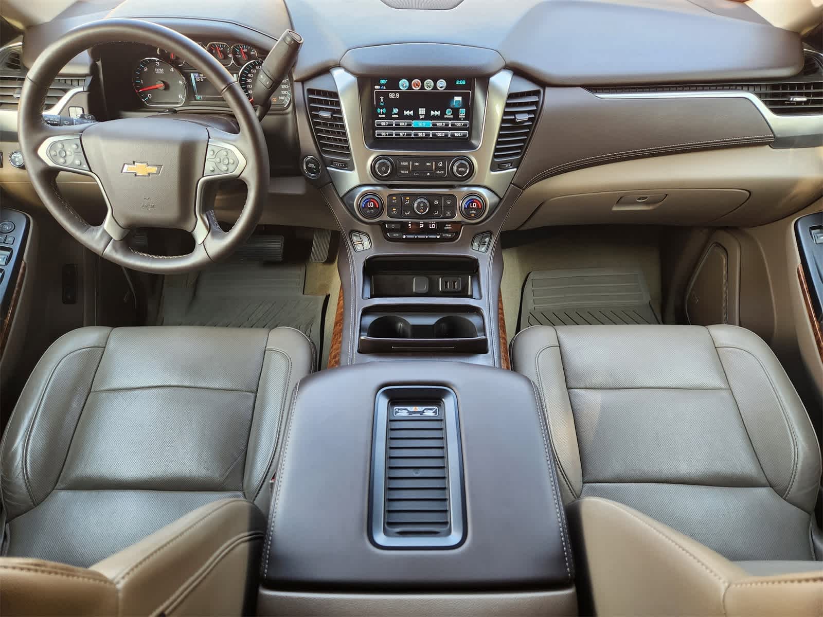 Thumbnail: 2018 Chevrolet Tahoe - 25