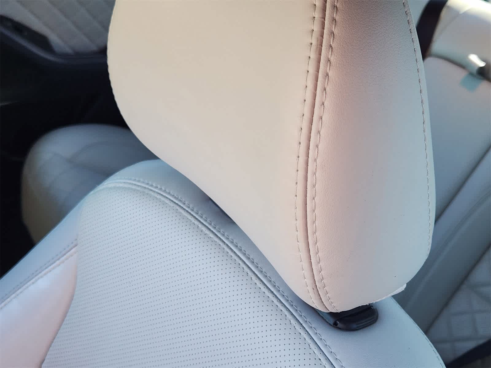 Thumbnail: 2015 Kia Optima - 15